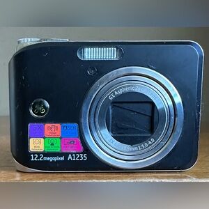 GE A1235 Compact 12.2MP 3X Optical Zoom Pocket-Size Face Detect Digital Camera